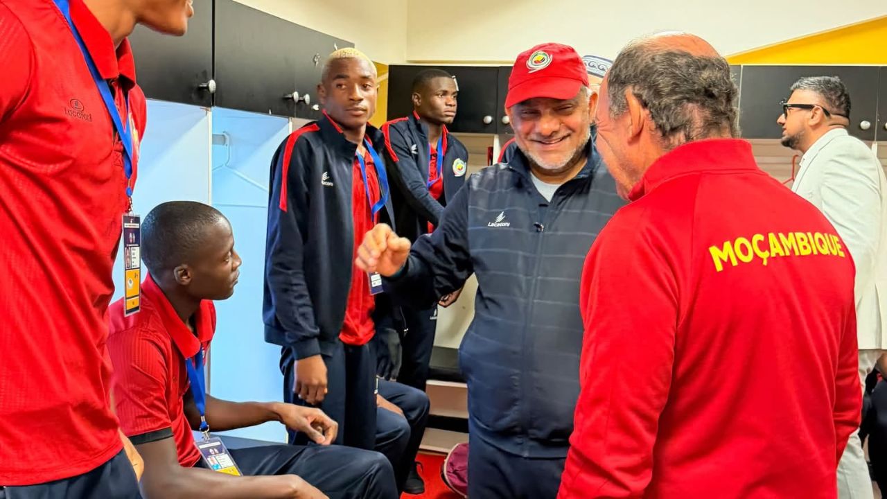 Feizal Sidat esteve com os Mambinhas antes da vitória sobre as Seychelles