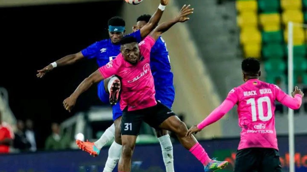 Black Bulls vence Rayon Sports por 2–0 em Kigali e aproxima-se da fase de grupos da Taça CAF